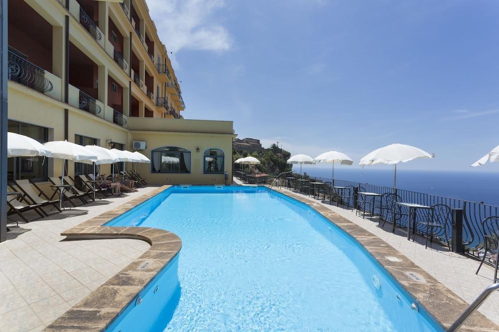 Hotel Sole Castello (Adults Only) Taormina Ngoại thất bức ảnh