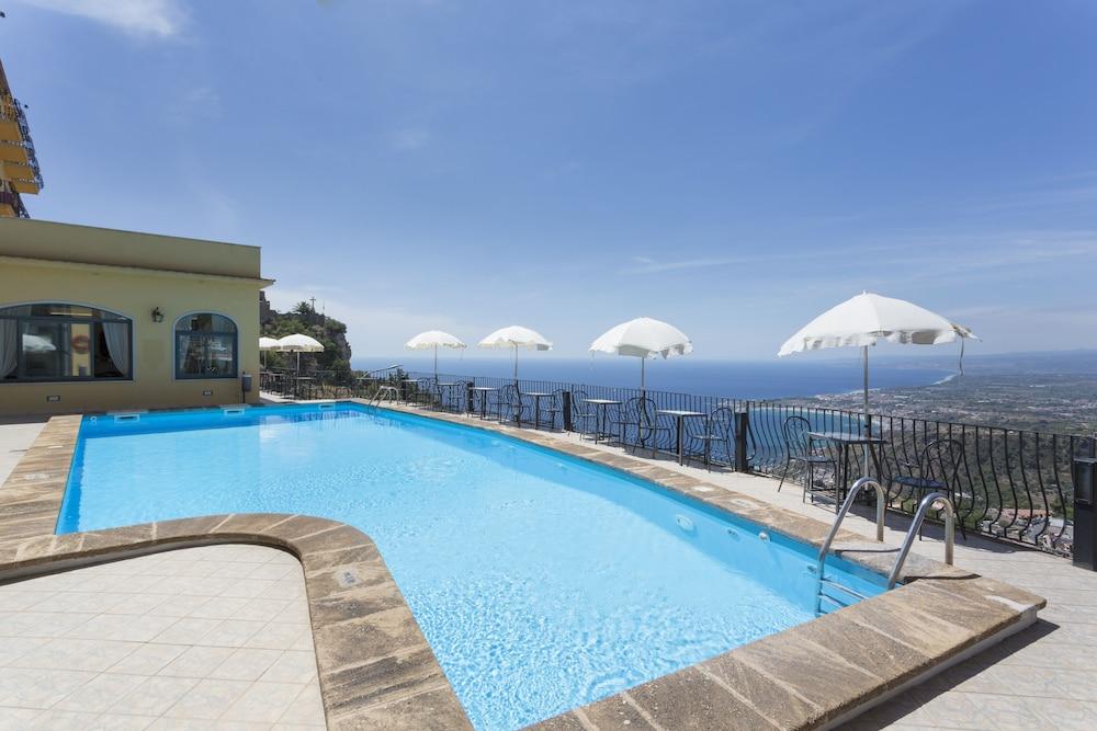 Hotel Sole Castello (Adults Only) Taormina Ngoại thất bức ảnh