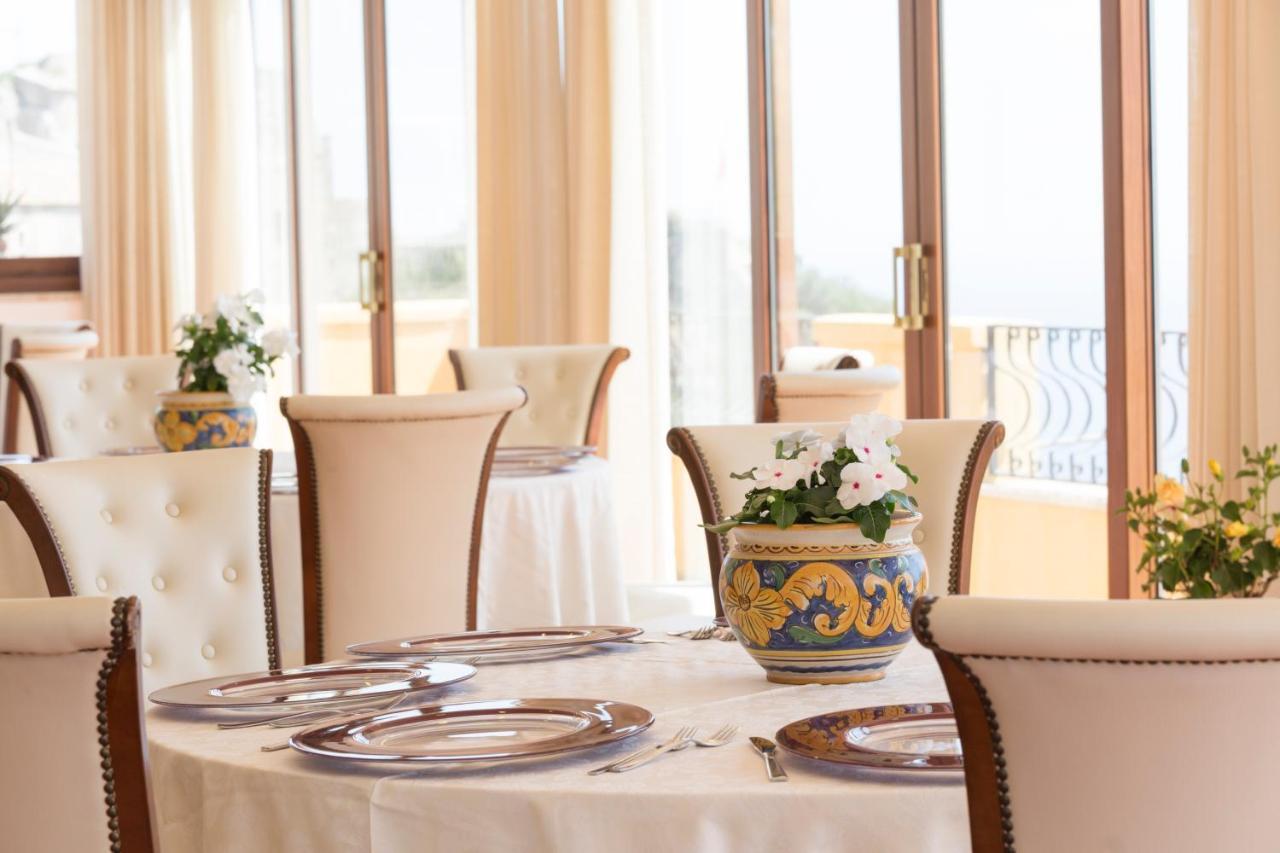 Hotel Sole Castello (Adults Only) Taormina Ngoại thất bức ảnh